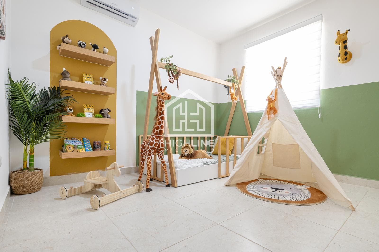 APARTMENT FOR SALE IN PLAYA DEL CARMEN: 2 BEDROOMS, POOL, GREAT OPPORTUNITY