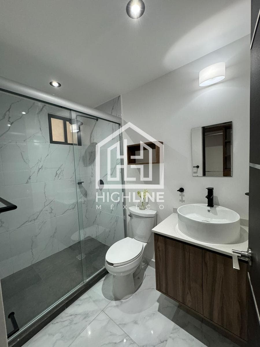 APARTMENT FOR SALE IN PLAYA DEL CARMEN