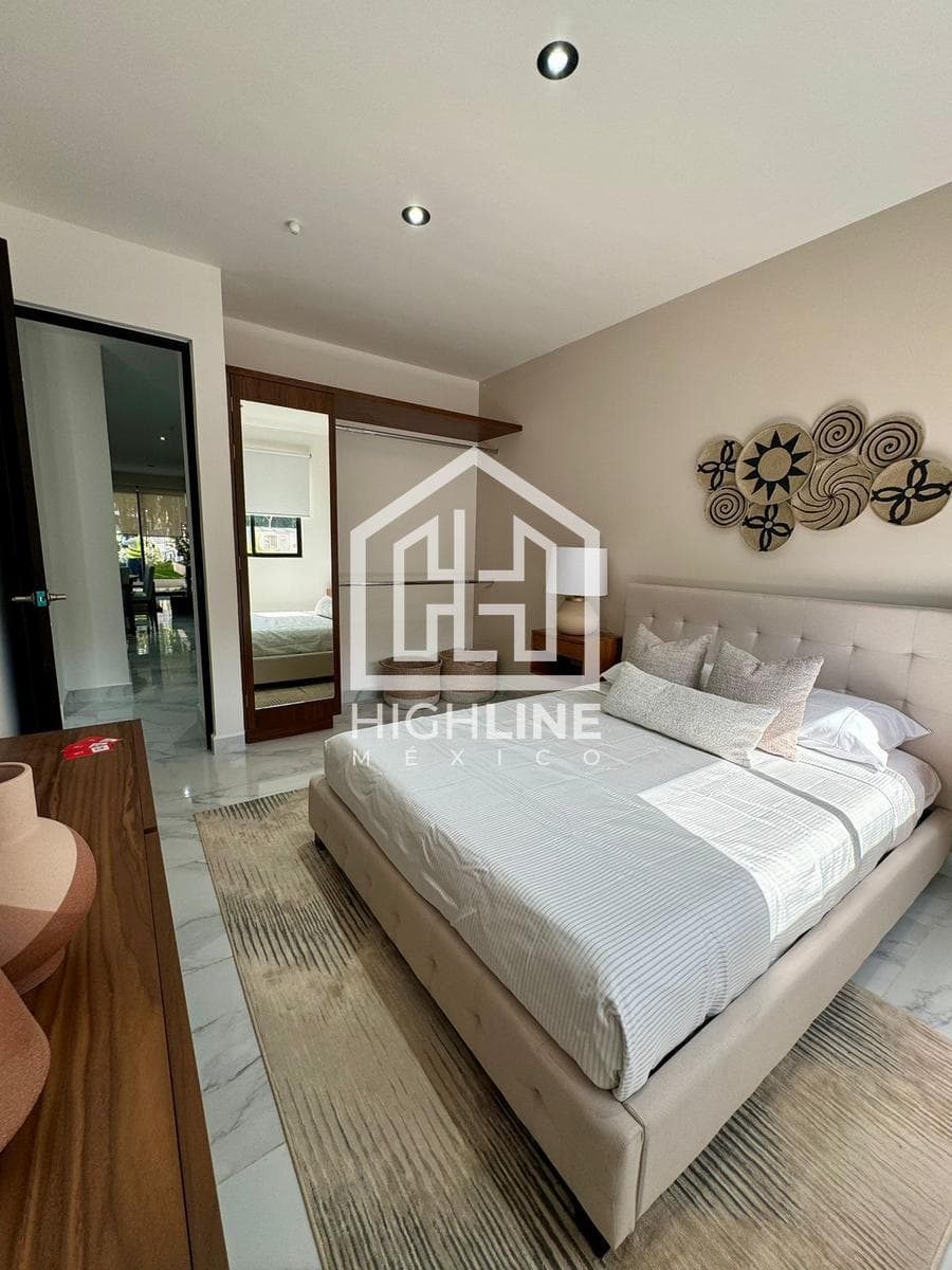 APARTMENT FOR SALE IN PLAYA DEL CARMEN