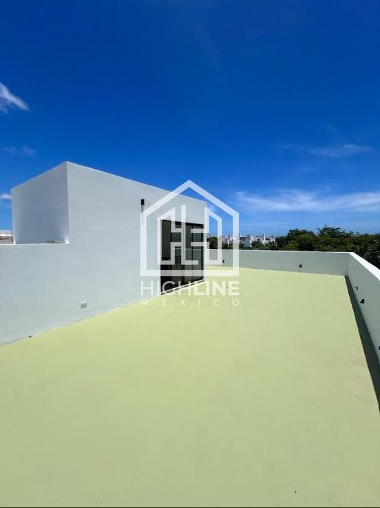 HOUSE FOR SALE IN CANCUN, RESIDENCIAL RIO—3 BEDROOMS