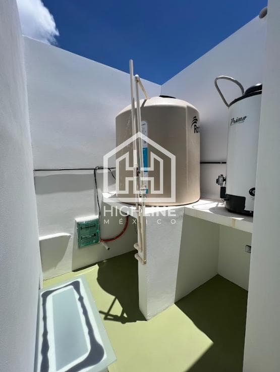 HOUSE FOR SALE IN CANCUN, RESIDENCIAL RIO—3 BEDROOMS