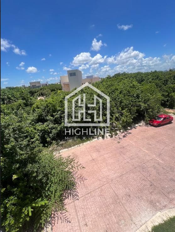 HOUSE FOR SALE IN CANCUN, RESIDENCIAL RIO—3 BEDROOMS