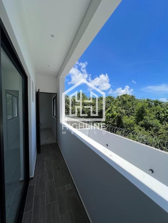HOUSE FOR SALE IN CANCUN, RESIDENCIAL RIO—3 BEDROOMS