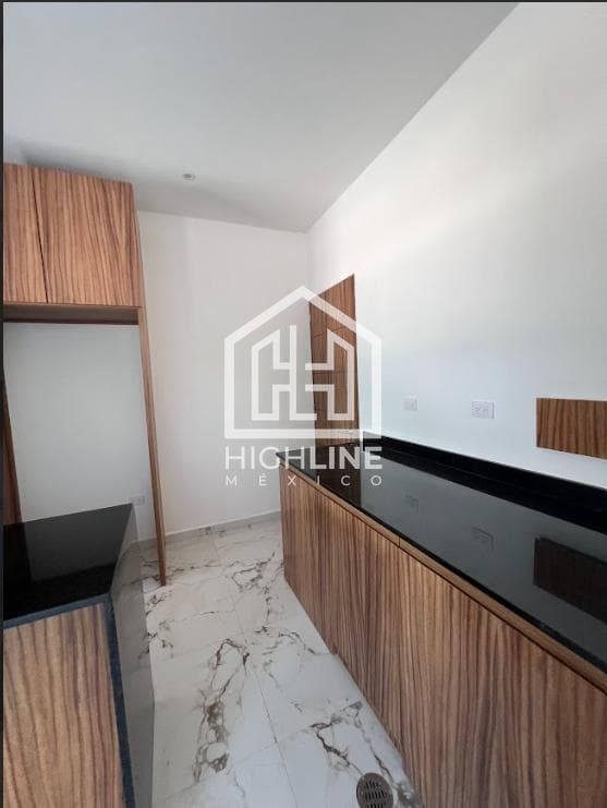 HOUSE FOR SALE IN CANCUN, RESIDENCIAL RIO—3 BEDROOMS