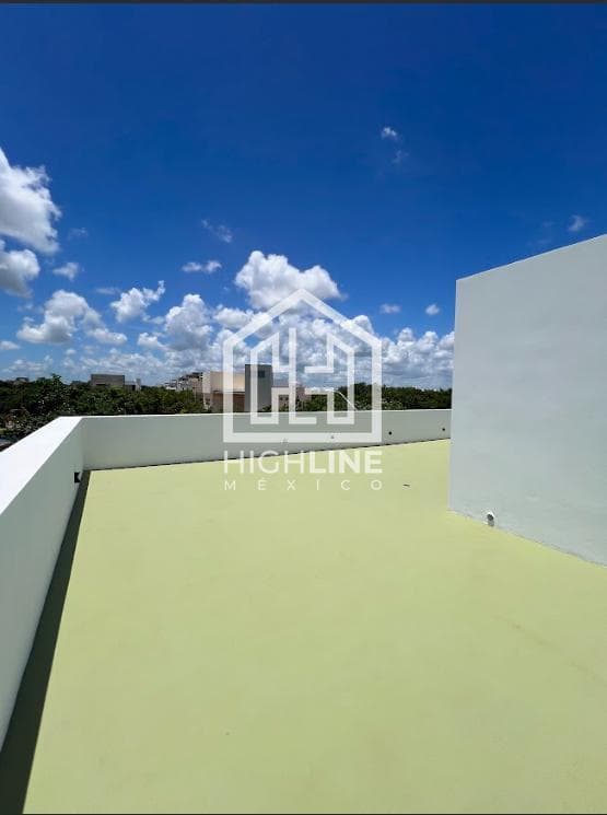 HOUSE FOR SALE IN CANCUN, RESIDENCIAL RIO—3 BEDROOMS