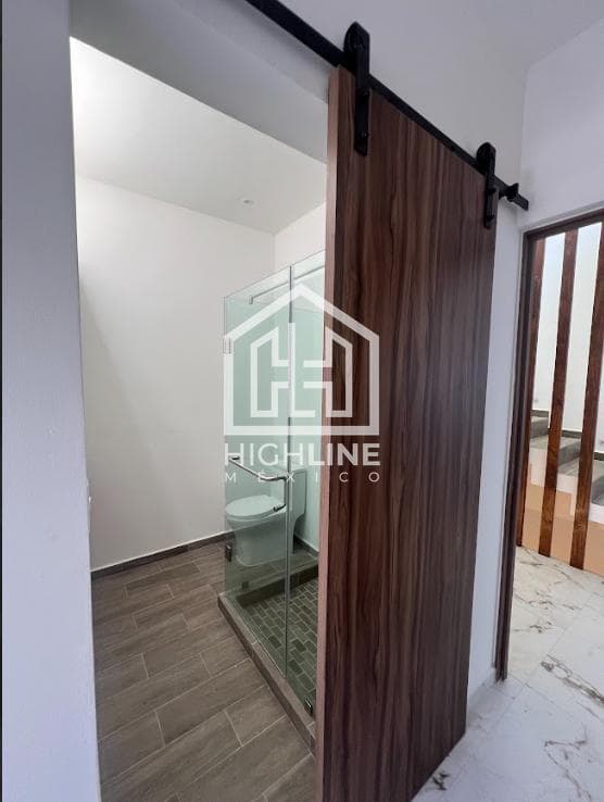 HOUSE FOR SALE IN CANCUN, RESIDENCIAL RIO—3 BEDROOMS