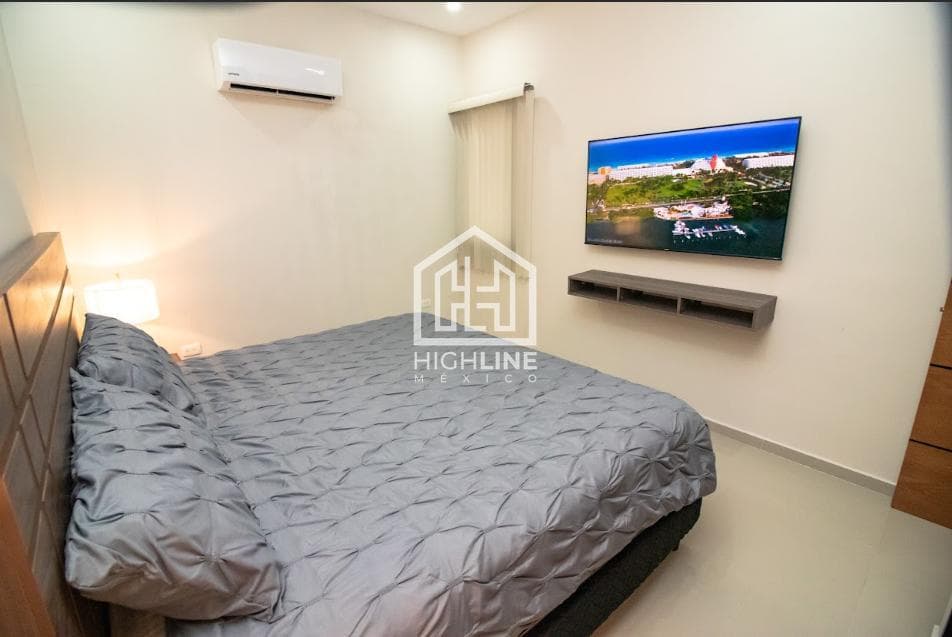 1-BEDROOM APARTMENT IN DOWNTOWN PLAYA DEL CARMEN, JUST STEPS FROM THE BEACH