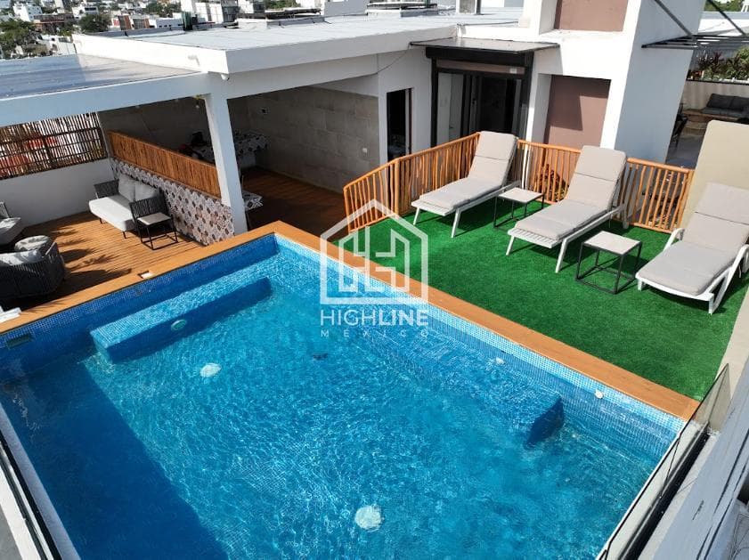 1-BEDROOM APARTMENT IN DOWNTOWN PLAYA DEL CARMEN, JUST STEPS FROM THE BEACH
