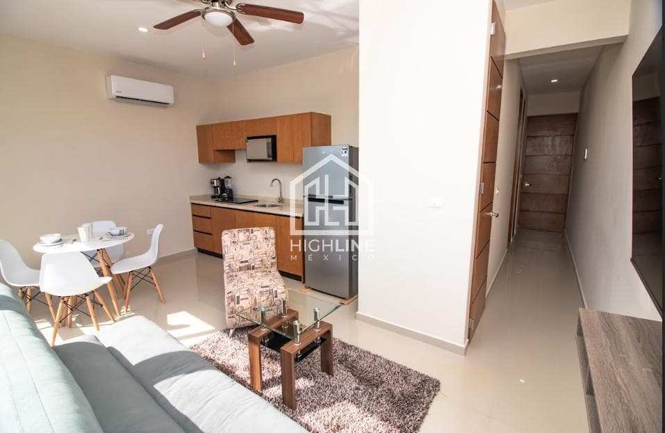 1-BEDROOM APARTMENT IN DOWNTOWN PLAYA DEL CARMEN, JUST STEPS FROM THE BEACH