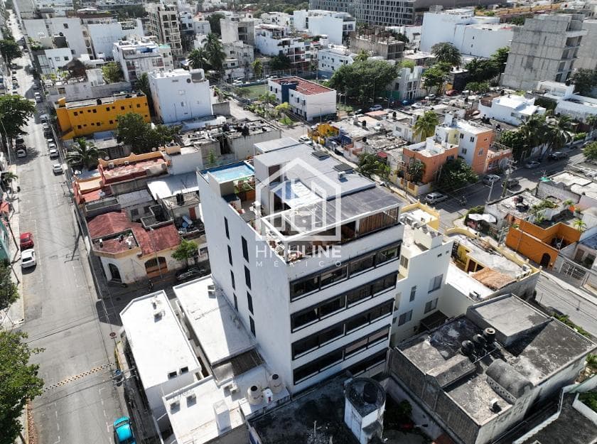 1-BEDROOM APARTMENT IN DOWNTOWN PLAYA DEL CARMEN, JUST STEPS FROM THE BEACH