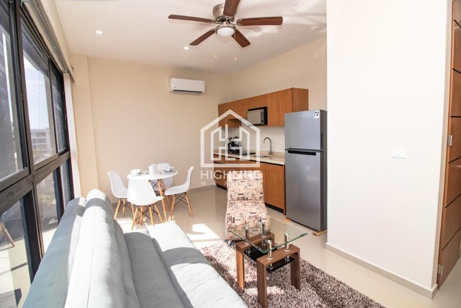 1-BEDROOM APARTMENT IN DOWNTOWN PLAYA DEL CARMEN, JUST STEPS FROM THE BEACH