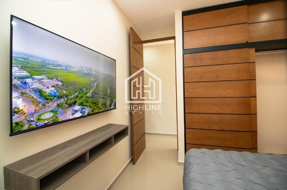 1-BEDROOM APARTMENT IN DOWNTOWN PLAYA DEL CARMEN, JUST STEPS FROM THE BEACH