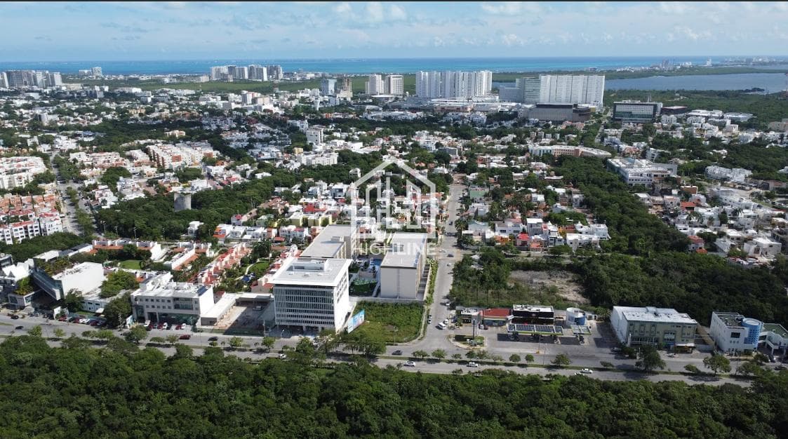 2-bedroom, 3-bathroom apartment in downtown Cancun, near the main avenues