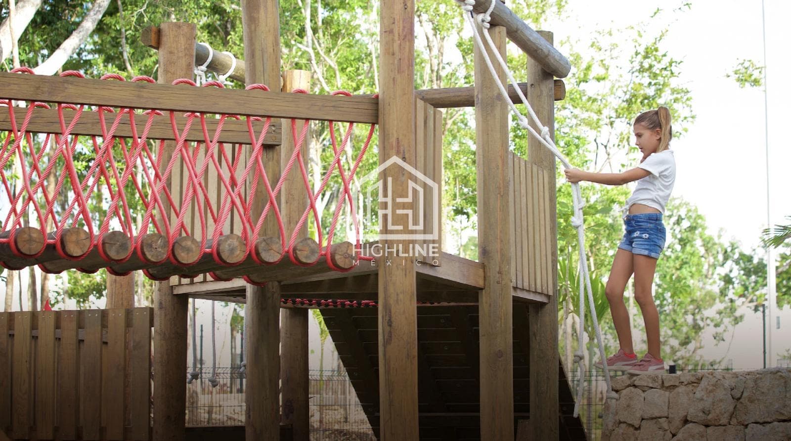 3-Bedroom House for Sale in Playa del Carmen with Security and a Clubhouse
