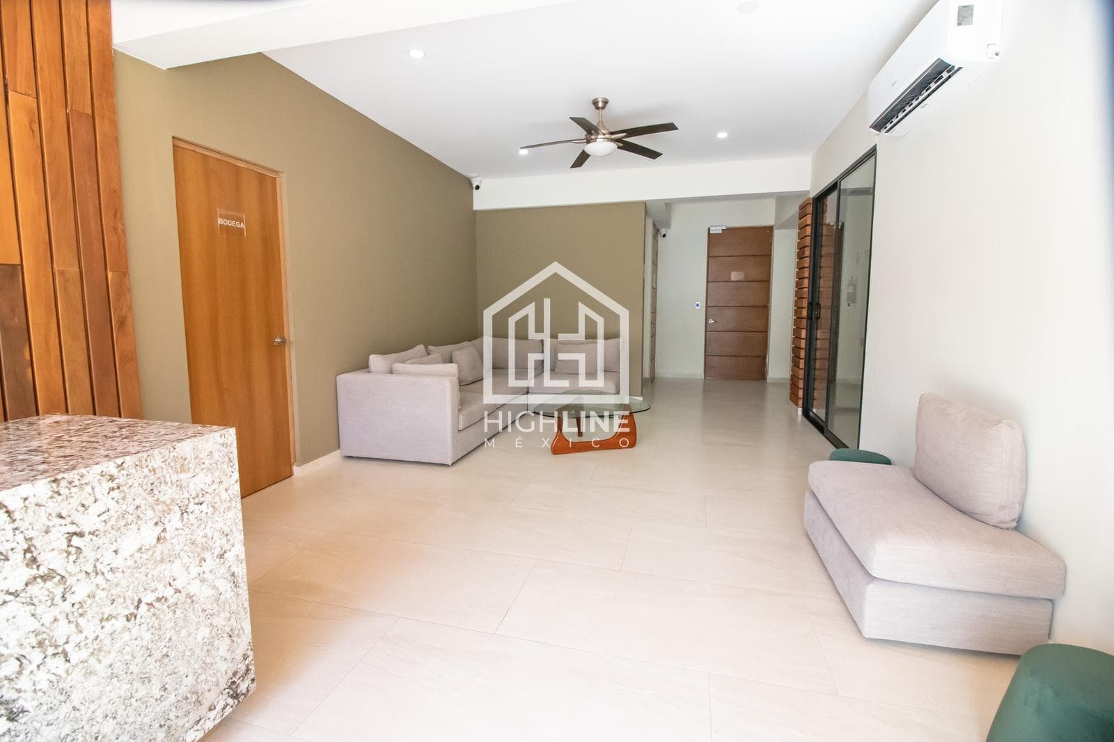 ONE-BEDROOM APARTMENT FOR SALE IN PLAYA DEL CARMEN