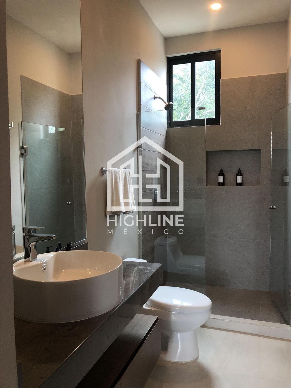 CASA 3 HABITACIONES EN VENTA CON ROOF TOP PRIVADO, ENTREGA INMEDIATA