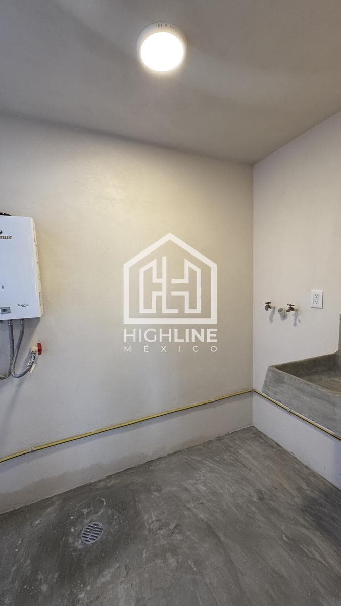 3-Bedroom Apartment in Playa del Carmen—Available Now