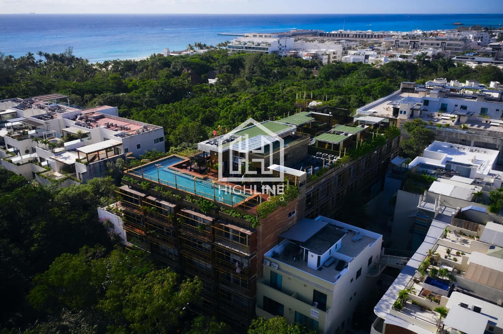 APARTMENT IN PLAYA DEL CARMEN WITH AN OCEAN VIEW