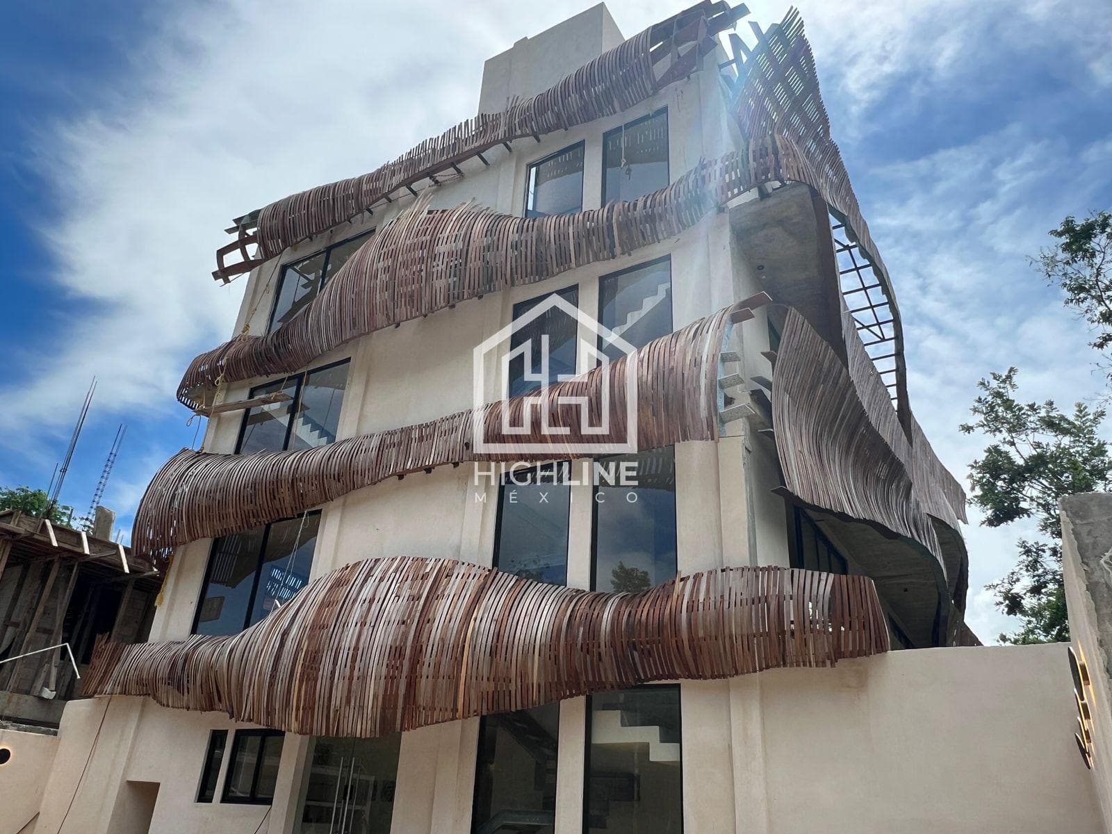 EN VENTA ESTUDIO EN TULUM CON ÁREA DE BBQ, JACUZZI, ROOFTOP BAR, ROOFTOP POOL, SWIMUP POOL