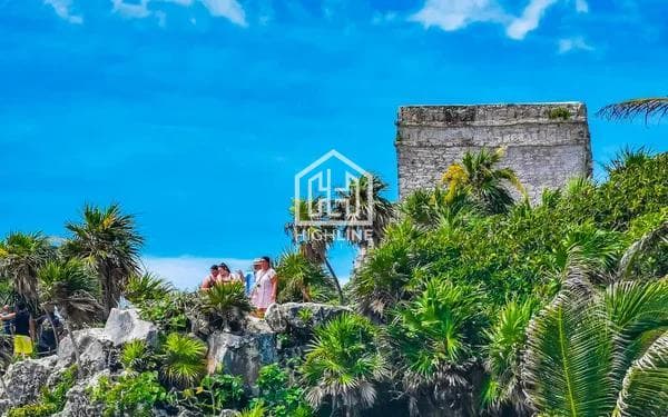 STUDIO FOR SALE IN TULUM WITH AN INFINITY POOL, ROOFTOP, AND COWORKING SPACE