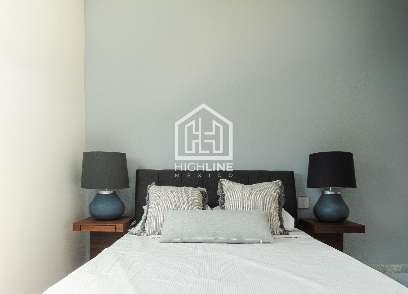2-Bedroom Apartment in Playa del Carmen, 10 Minutes from the Beach / Accepts Mortgage Loans