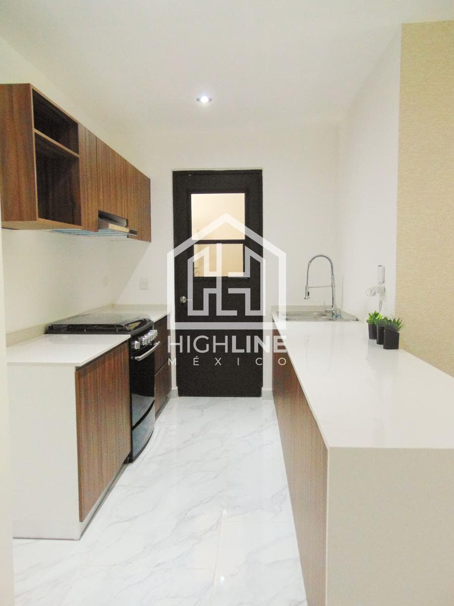 3-Bedroom Apartment in Playa del Carmen, 10 Minutes from the Beach