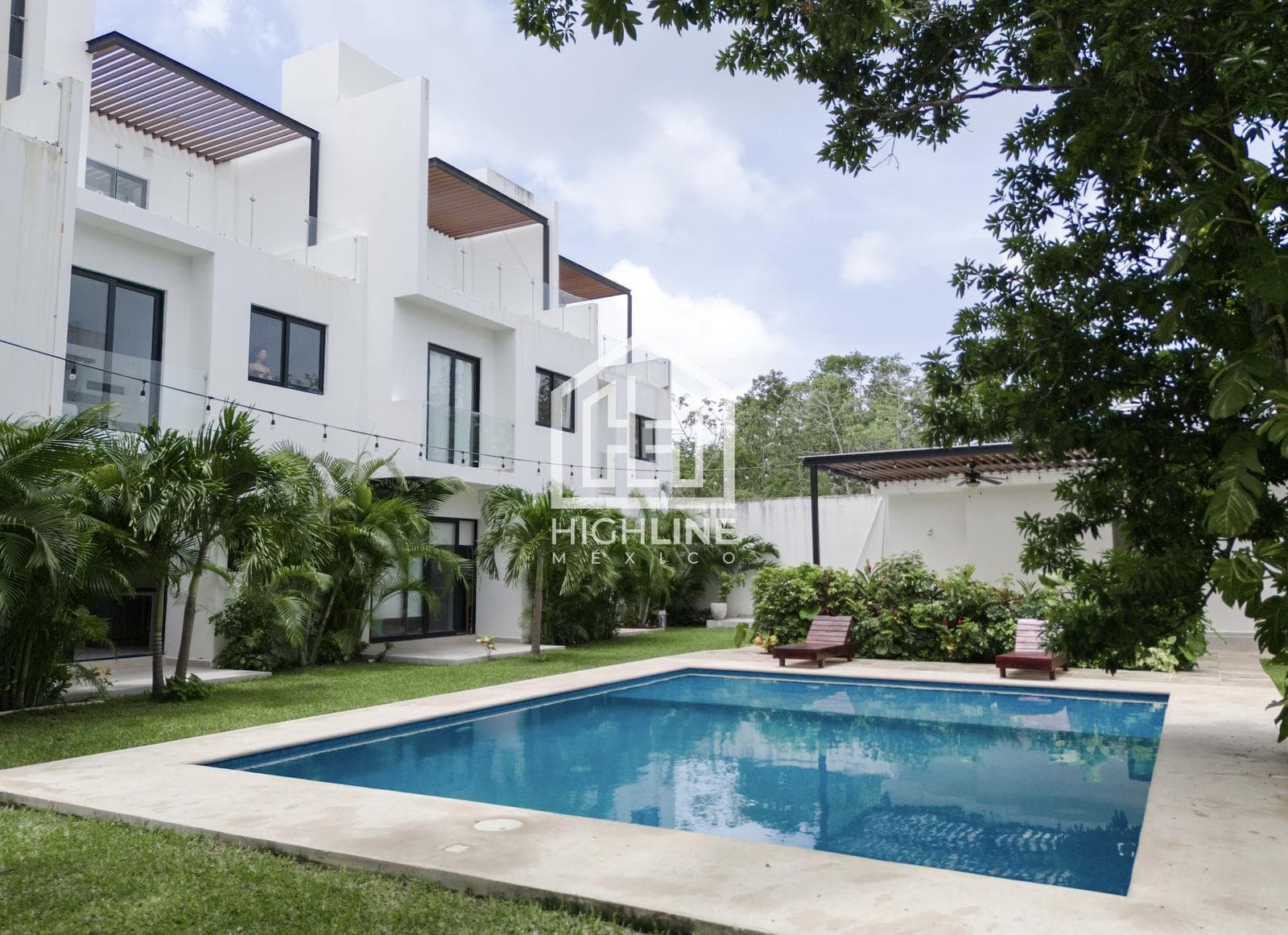 3-BEDROOM HOUSE / TULUM / 2 MINUTES FROM A NEW SHOPPING CENTER / 10 MINUTES FROM THE BEACH / ROI.
