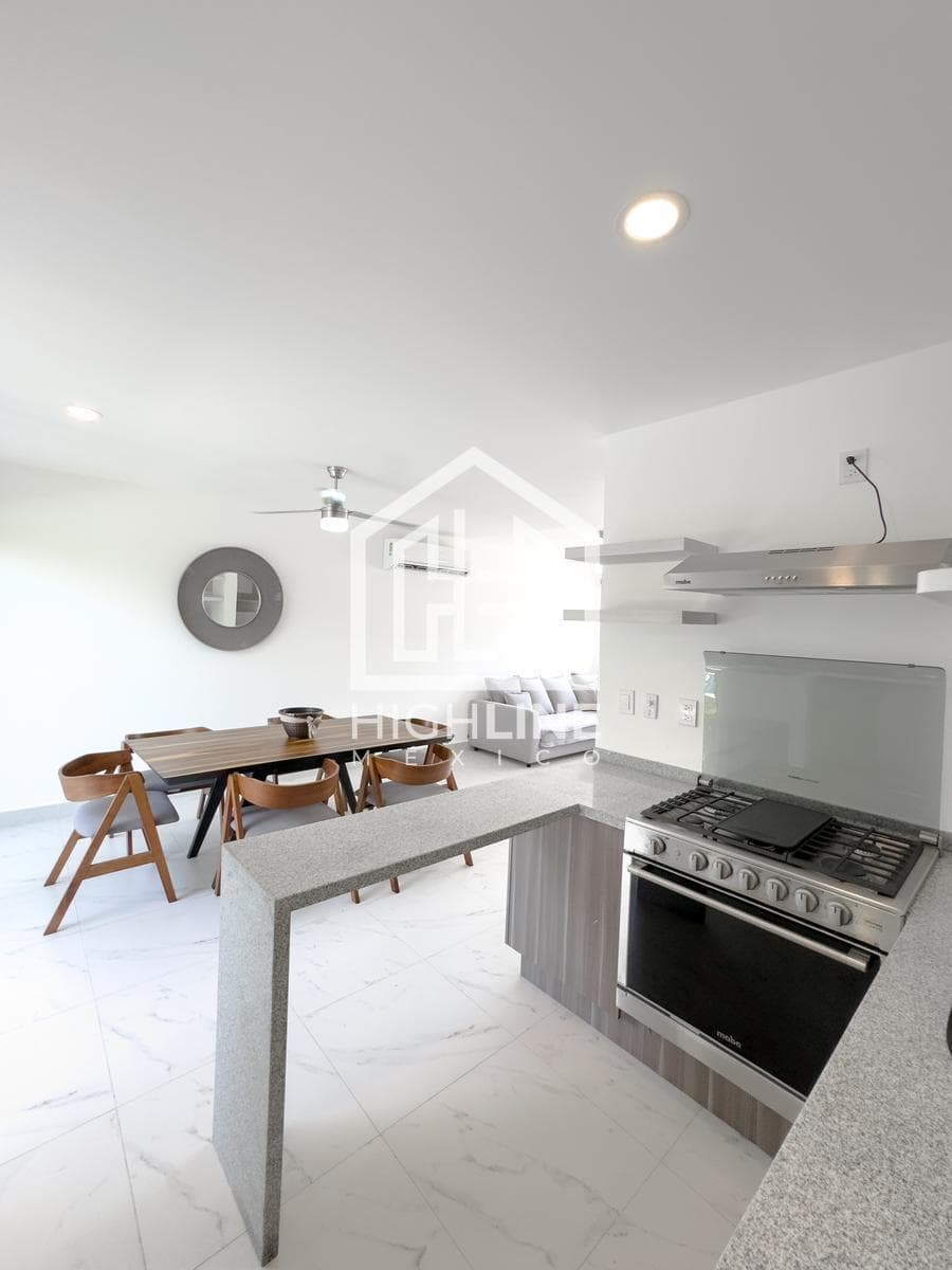 3-BEDROOM HOUSE / TULUM / 2 MINUTES FROM A NEW SHOPPING CENTER / 10 MINUTES FROM THE BEACH / ROI.