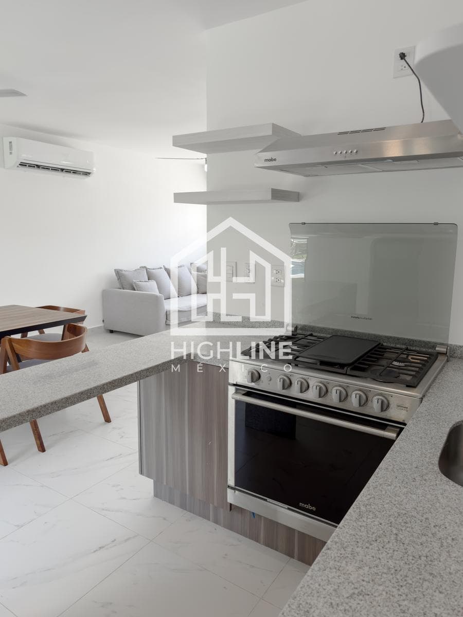 3-BEDROOM HOUSE / TULUM / 2 MINUTES FROM A NEW SHOPPING CENTER / 10 MINUTES FROM THE BEACH / ROI.
