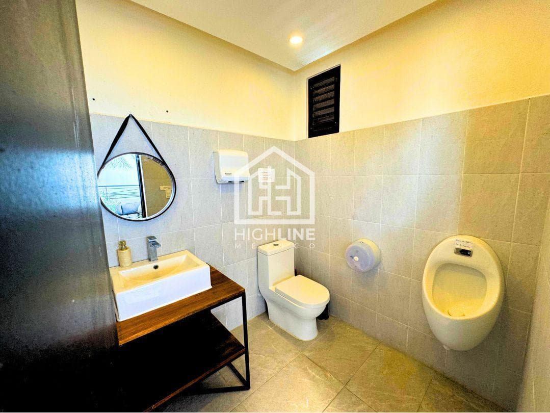1-BEDROOM APARTMENT / JUST STEPS FROM THE OCEAN / AVAILABLE IMMEDIATELY / PLAYA DEL CARMEN / ROI.
