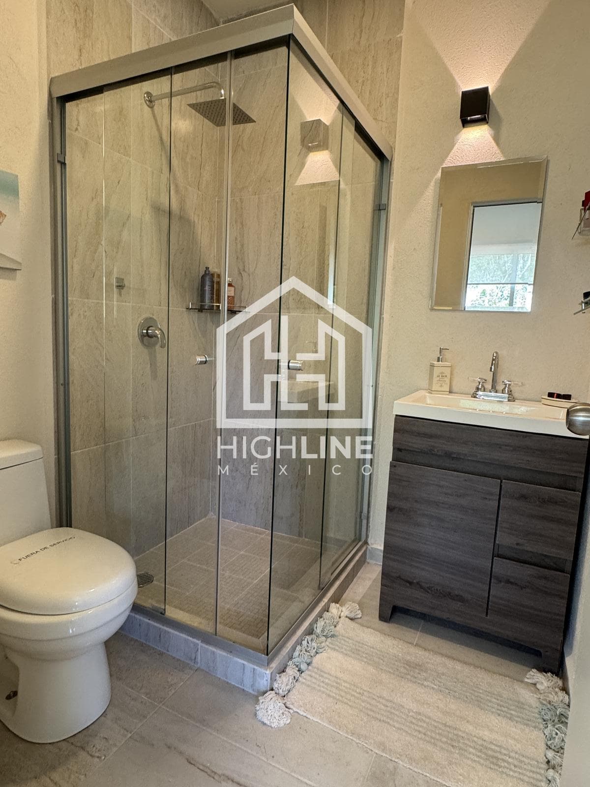 3-Bedroom House for Sale in Playa del Carmen with a Clubhouse and Barbecue Areas