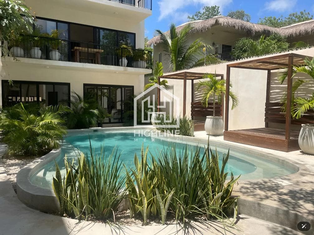 Ground-Floor Apartment with a Private Garden and Pool in Tulum
