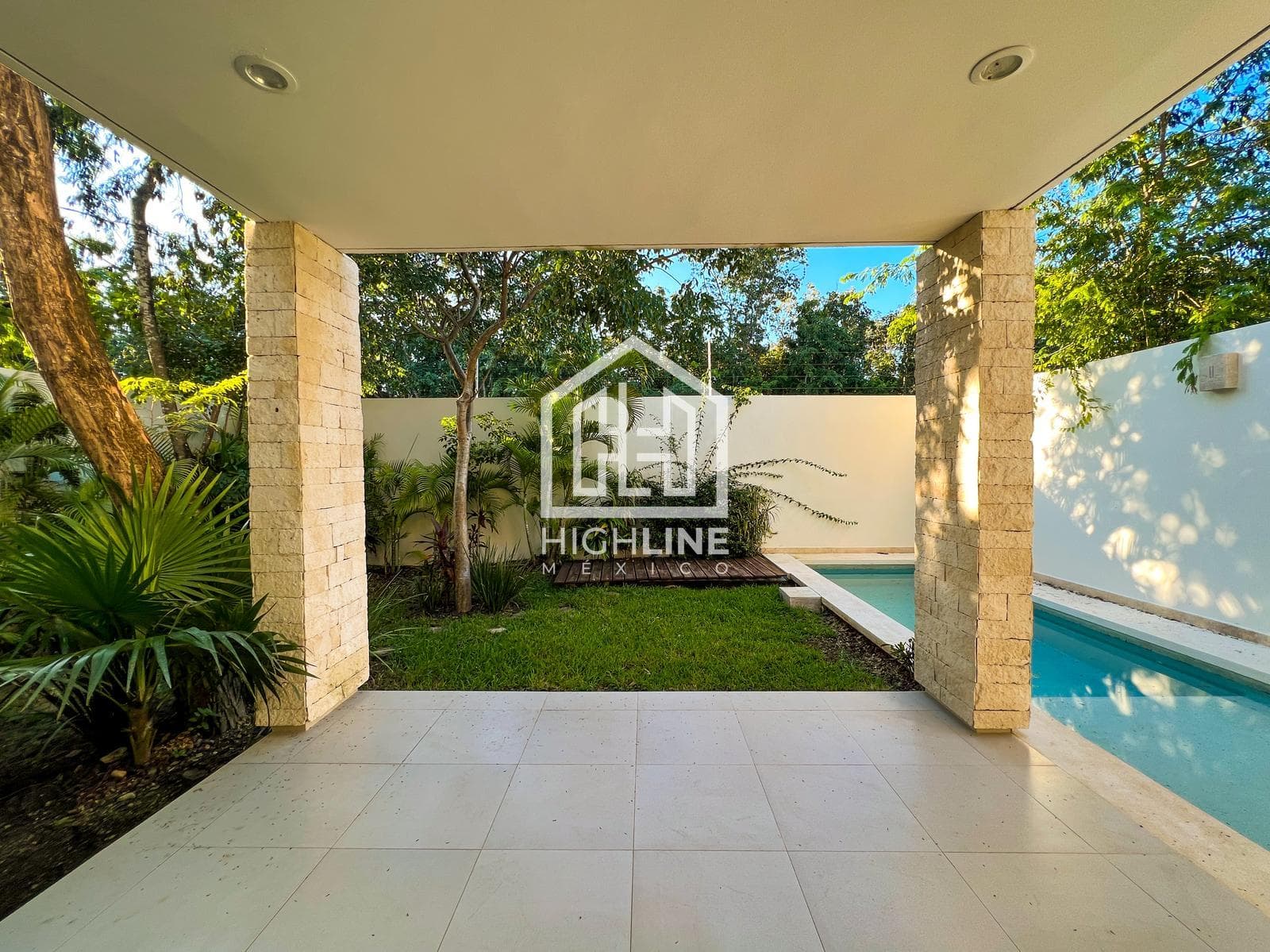 3-Bedroom House in Playa del Carmen, 8 Minutes from Centro Maya