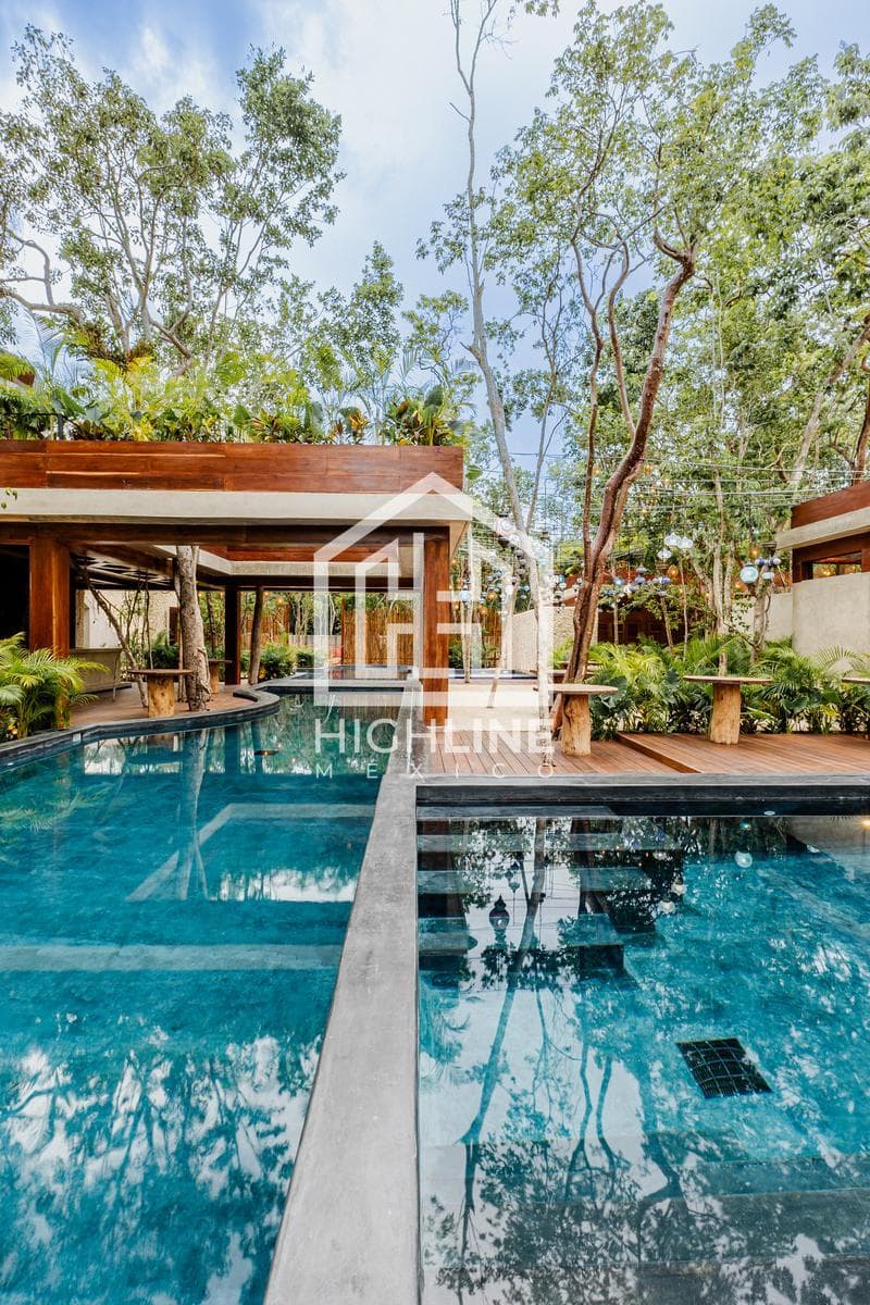 Studio Apartment in Tulum on Kukulkán Avenue with 2 Pools and a Gym