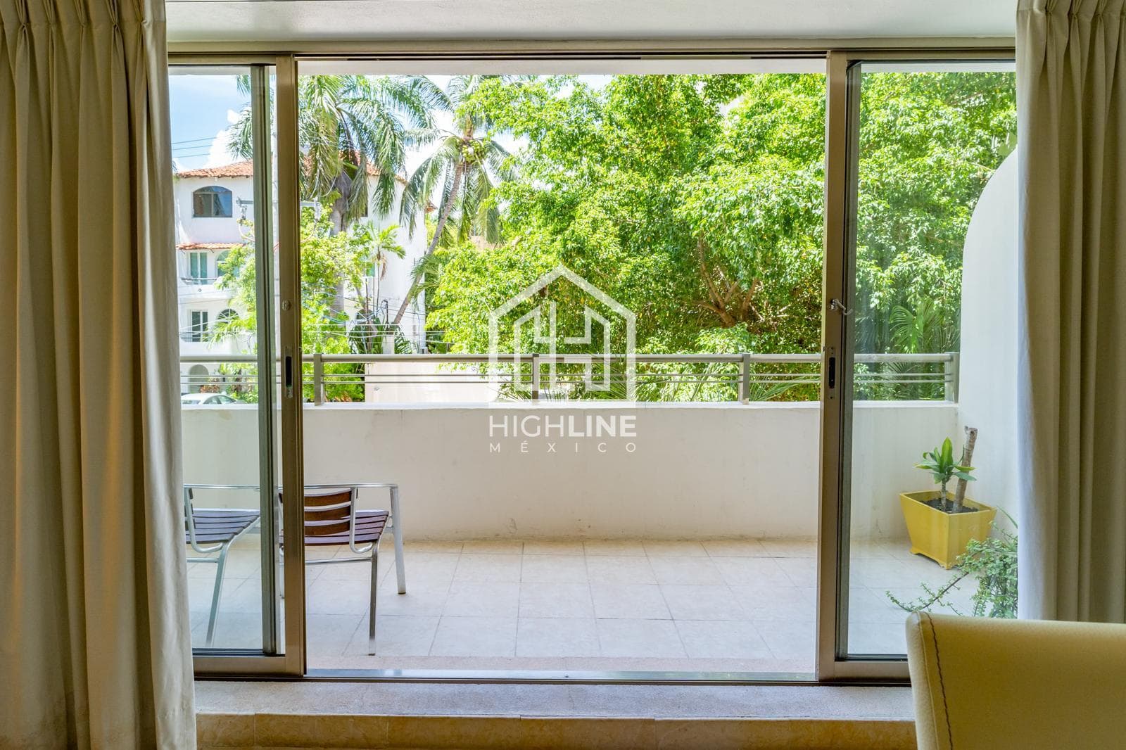 Beachfront Condo for Sale in Playa del Carmen, Resale