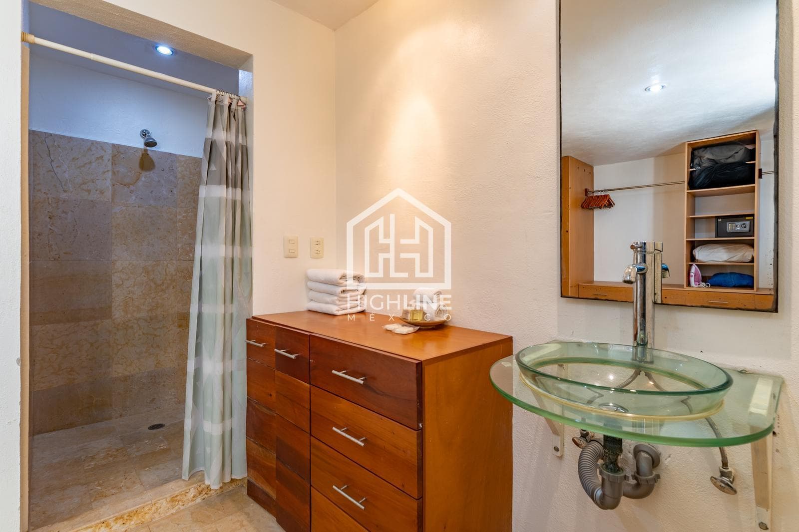 Beachfront Condo for Sale in Playa del Carmen, Resale