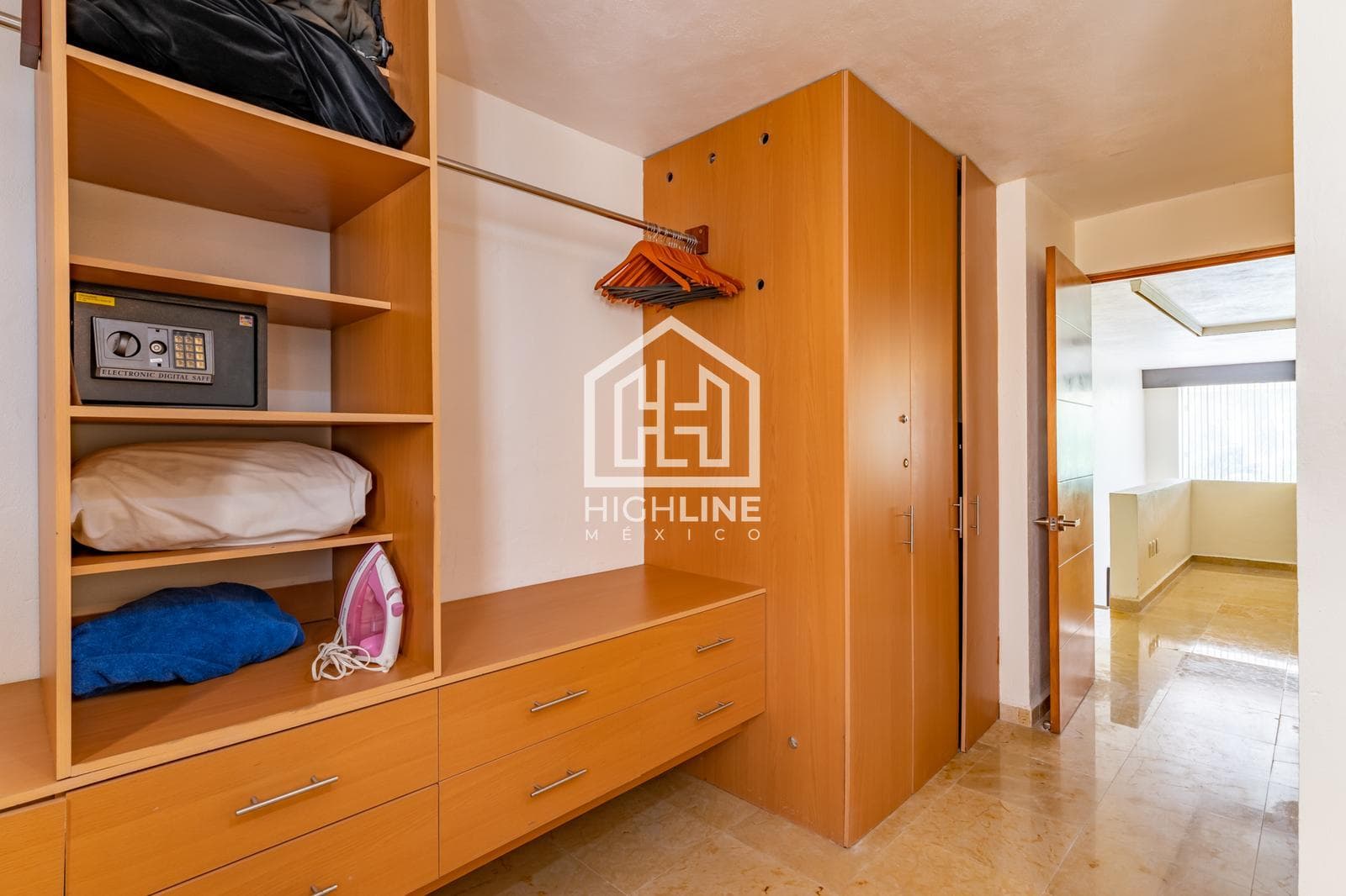 Beachfront Condo for Sale in Playa del Carmen, Resale