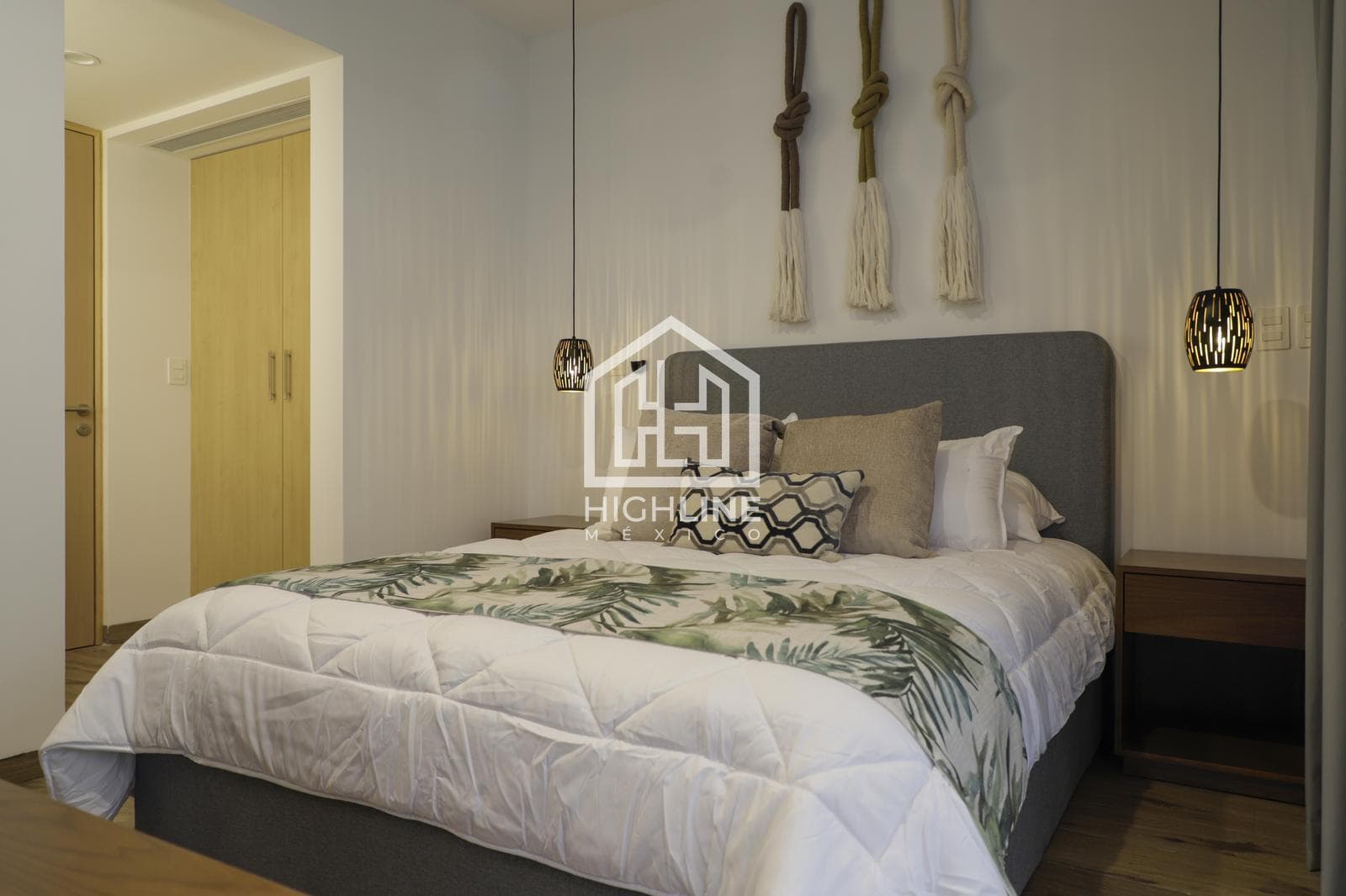 1-BEDROOM APARTMENT / FOR SALE / 4 CALLES DEL MAR / GYM / ROOFTOP WITH POOL.