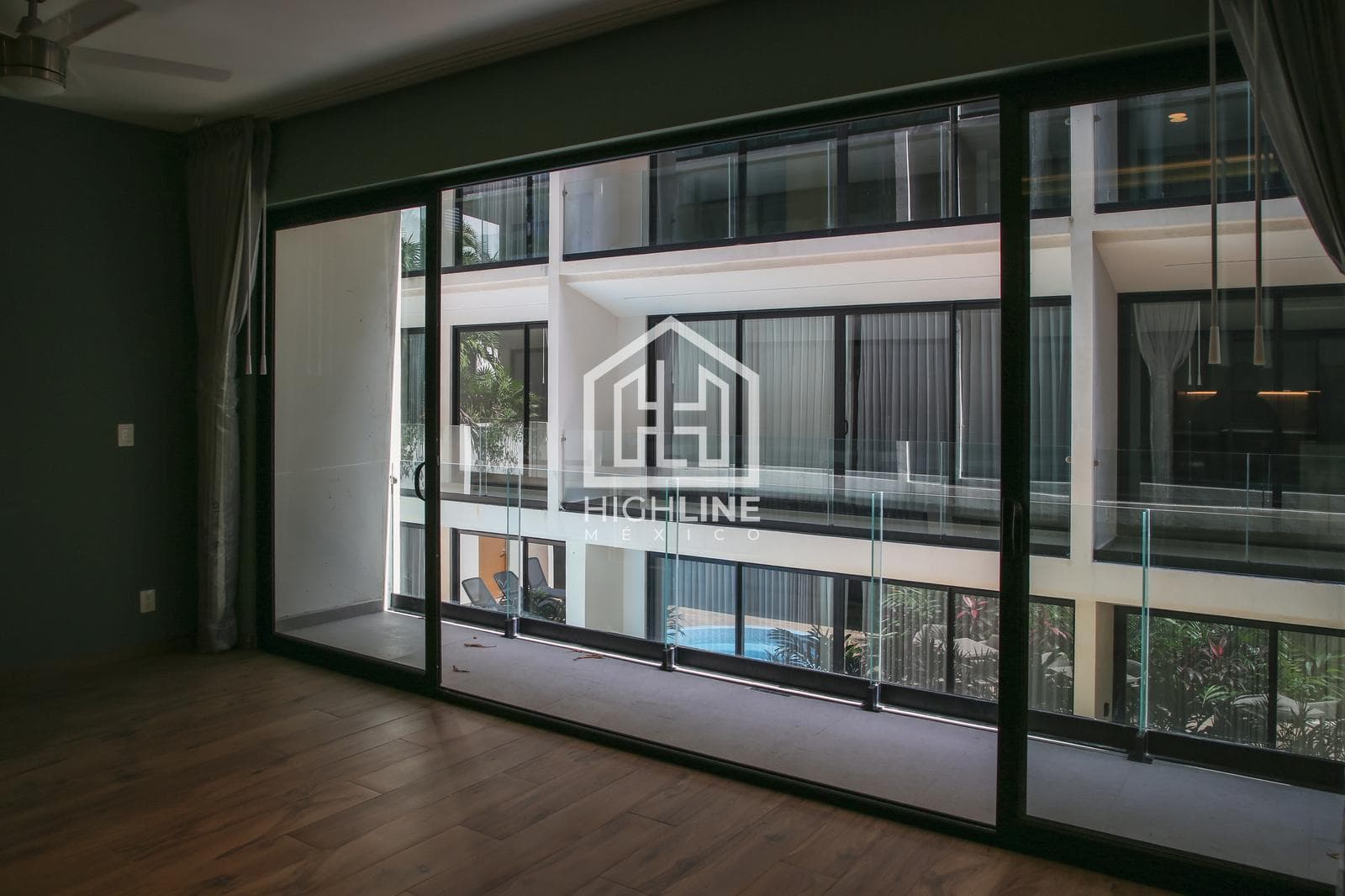 1-BEDROOM APARTMENT / FOR SALE / 4 CALLES DEL MAR / GYM / ROOFTOP WITH POOL.