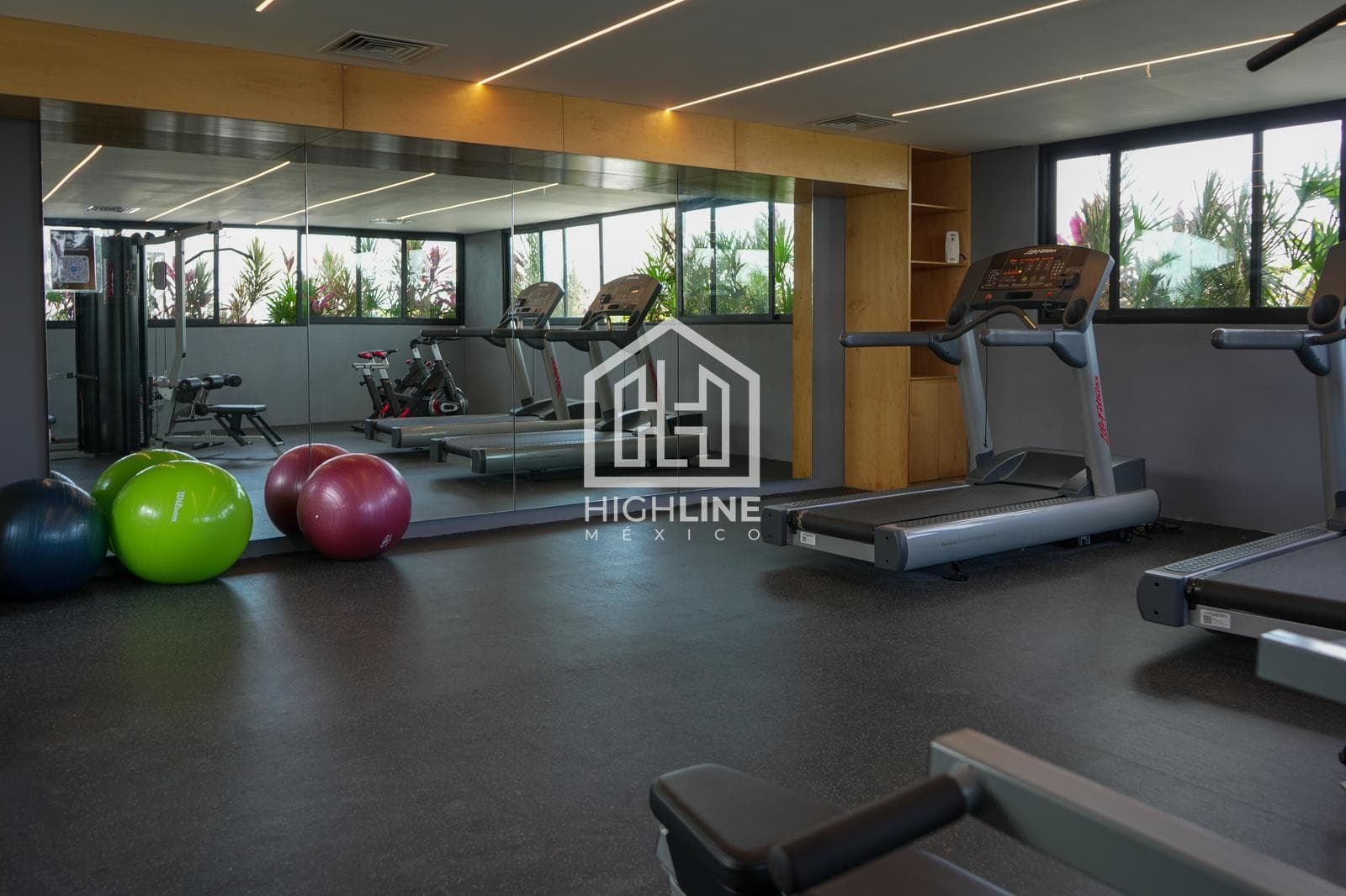 1-BEDROOM APARTMENT / FOR SALE / 4 CALLES DEL MAR / GYM / ROOFTOP WITH POOL.