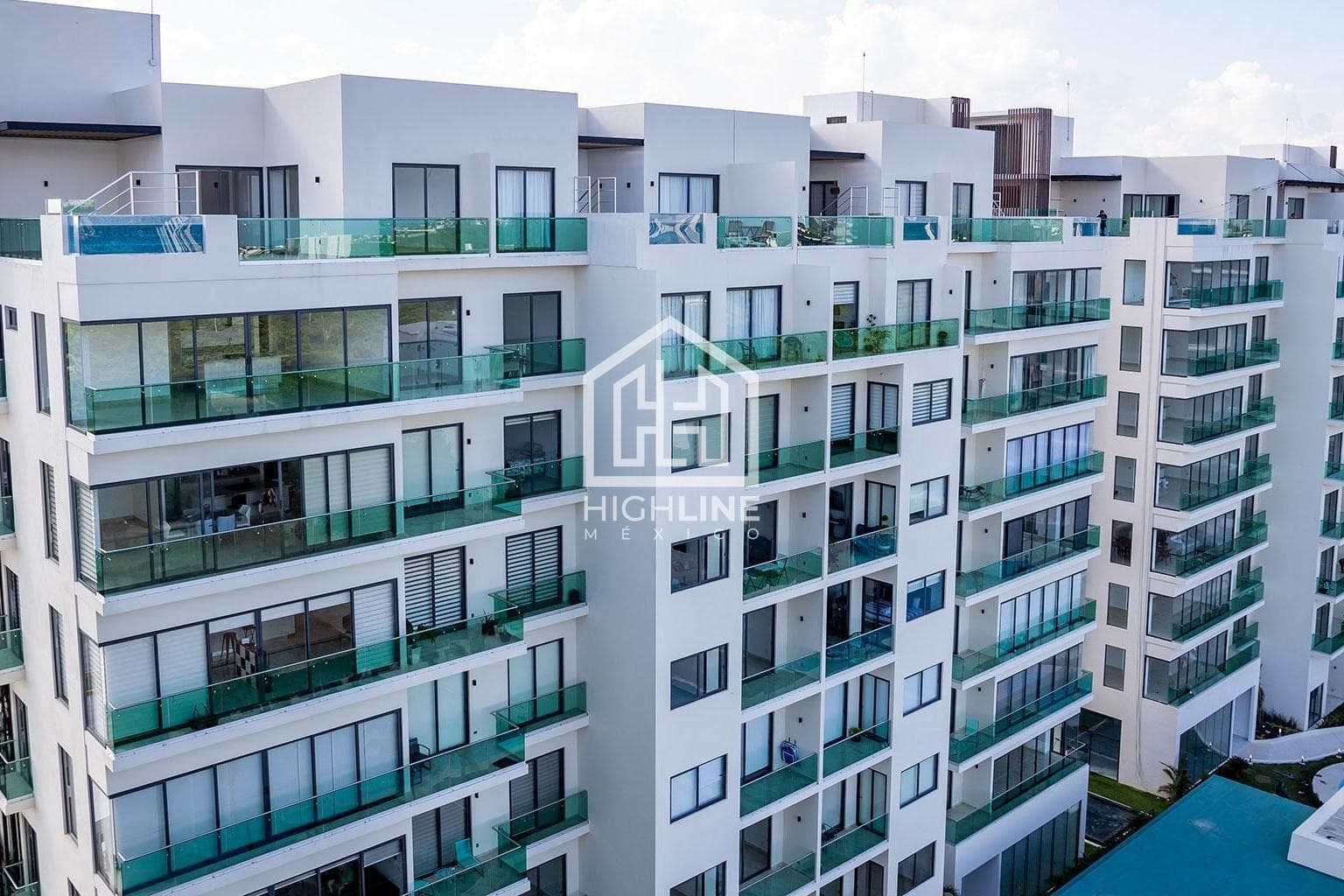 Apartment for sale in Playa del Carmen, 3 bedrooms, with a pool and an excellent view