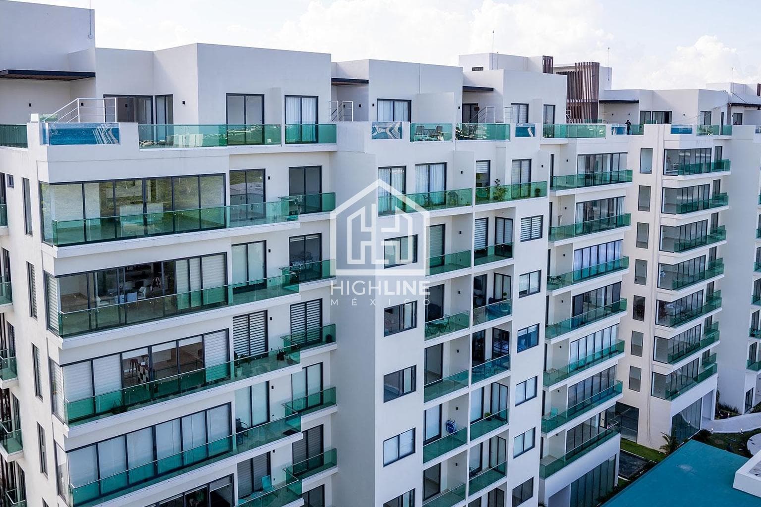 Apartment for sale in Playa del Carmen, 4 bedrooms, with a pool and an excellent view