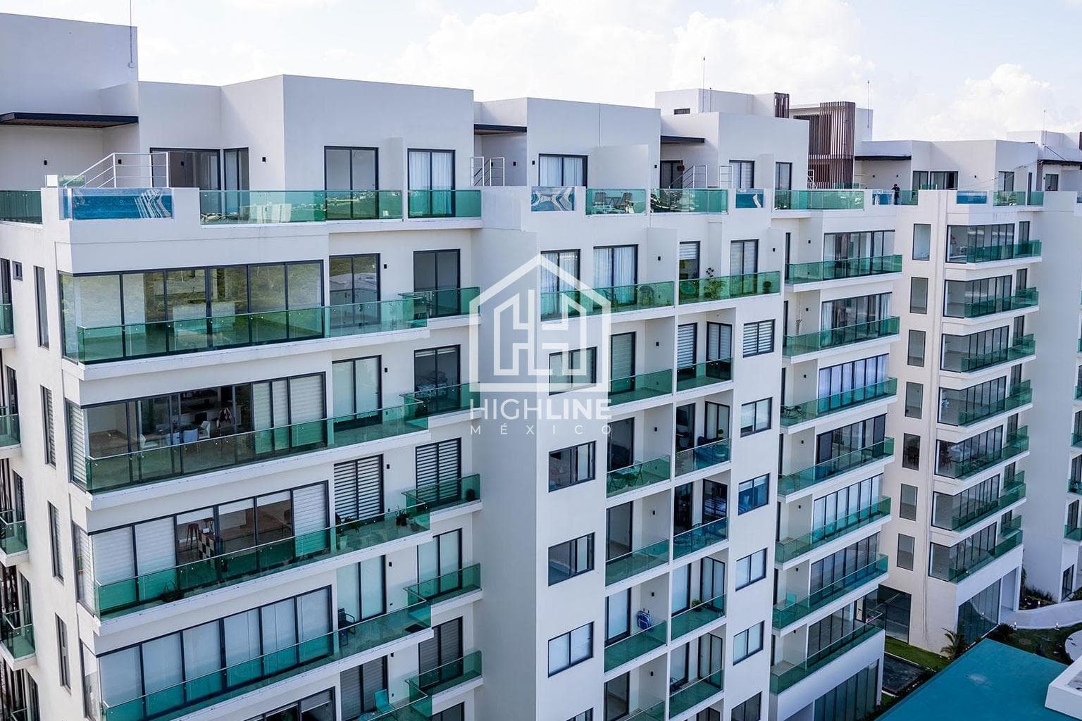 Apartment for sale in Playa del Carmen, 4 bedrooms, with a pool and an excellent view