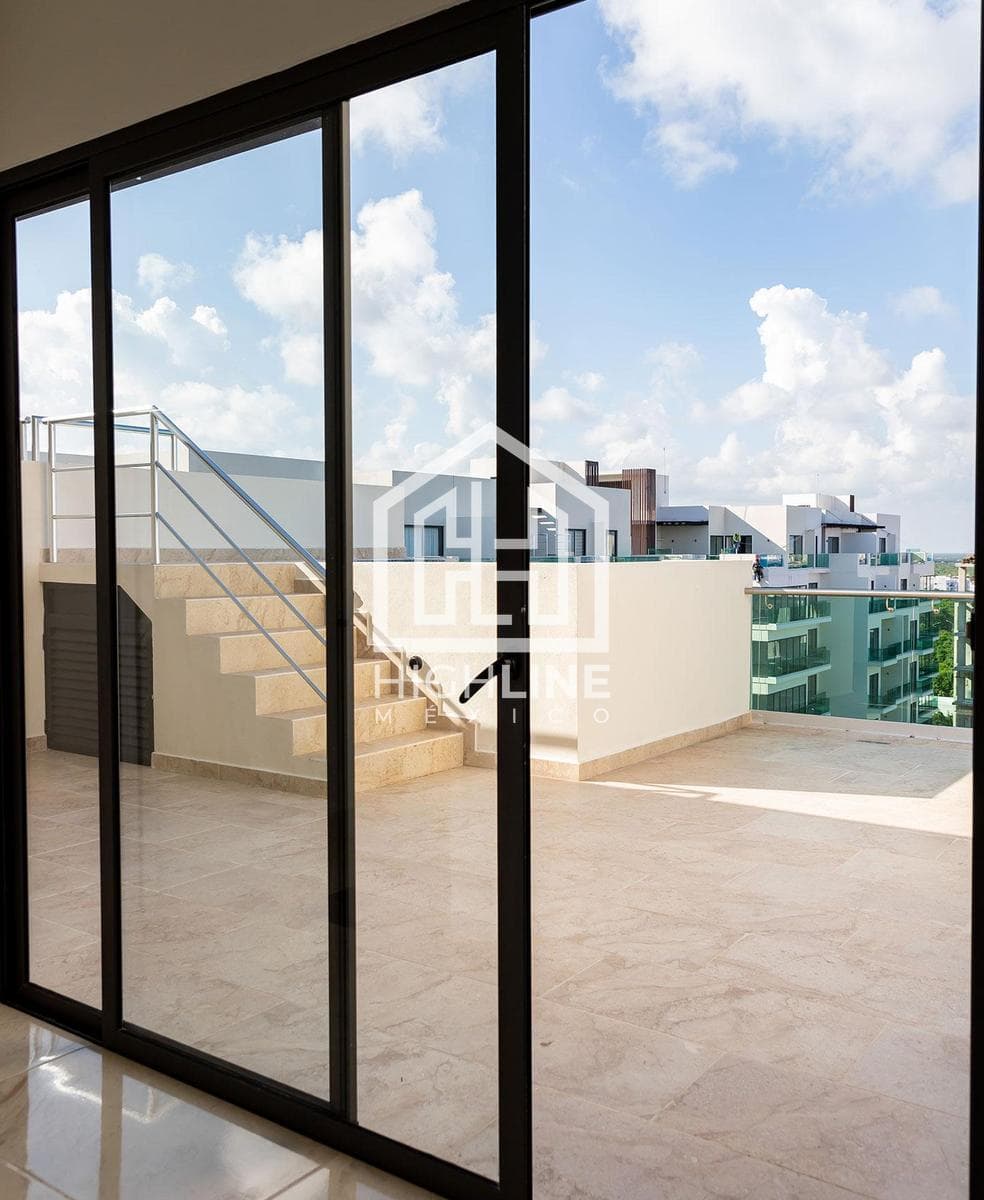Apartment for sale in Playa del Carmen, 2 bedrooms, with a pool and an excellent view