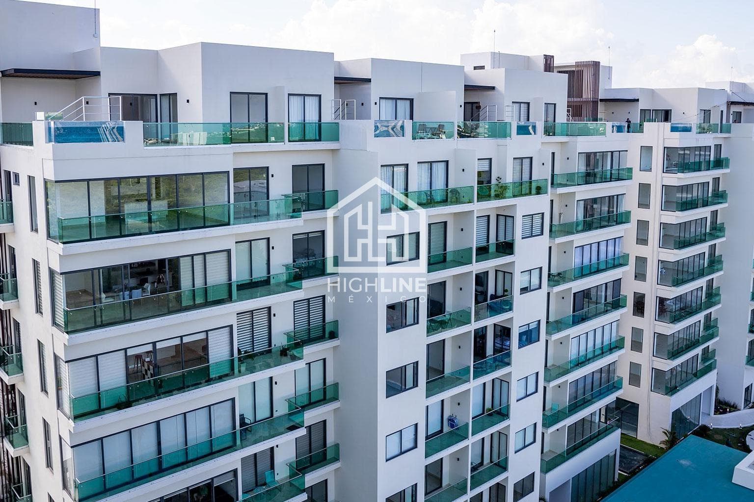 Apartment for sale in Playa del Carmen, 2 bedrooms, with a pool and an excellent view