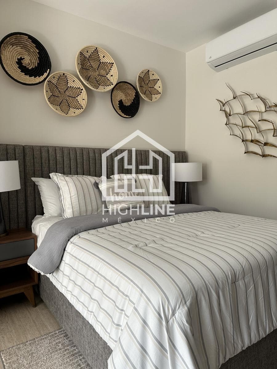 1-BEDROOM APARTMENT / FOR SALE / JUST A FEW STREETS FROM THE OCEAN / TURNKEY / ROI