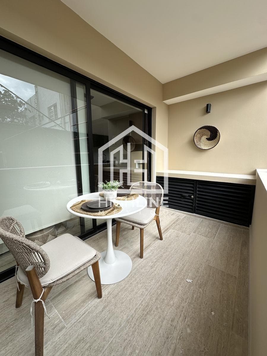 1-BEDROOM APARTMENT / FOR SALE / JUST A FEW STREETS FROM THE OCEAN / TURNKEY / ROI