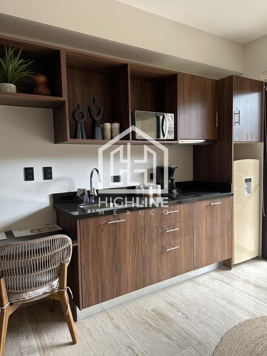 1-BEDROOM APARTMENT / FOR SALE / JUST A FEW STREETS FROM THE OCEAN / TURNKEY / ROI