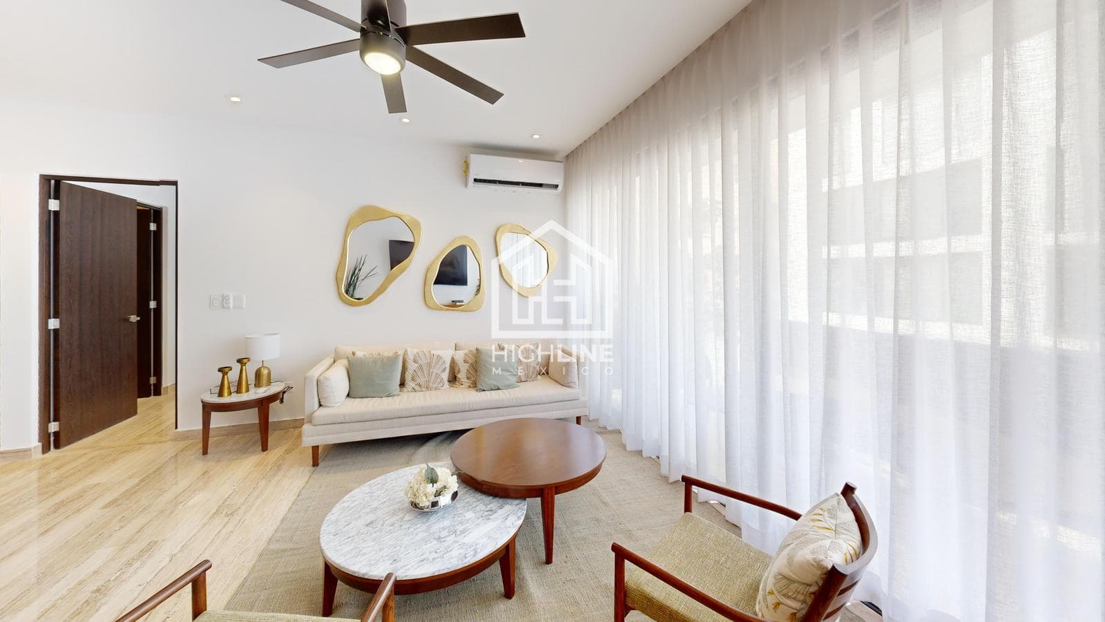 1-BEDROOM APARTMENT / 5 BLOCKS FROM THE OCEAN / GREAT OPPORTUNITY / APPRECIATION POTENTIAL / PREMIUM AMENITIES / HIGH RETURNS.
