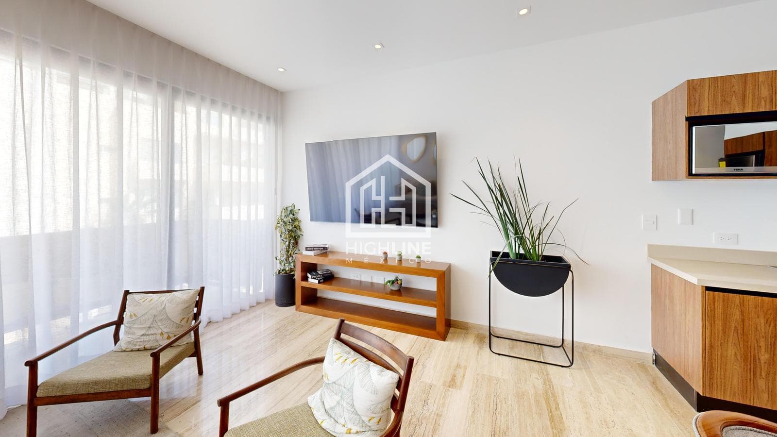 1-BEDROOM APARTMENT / 5 BLOCKS FROM THE OCEAN / GREAT OPPORTUNITY / APPRECIATION POTENTIAL / PREMIUM AMENITIES / HIGH RETURNS.